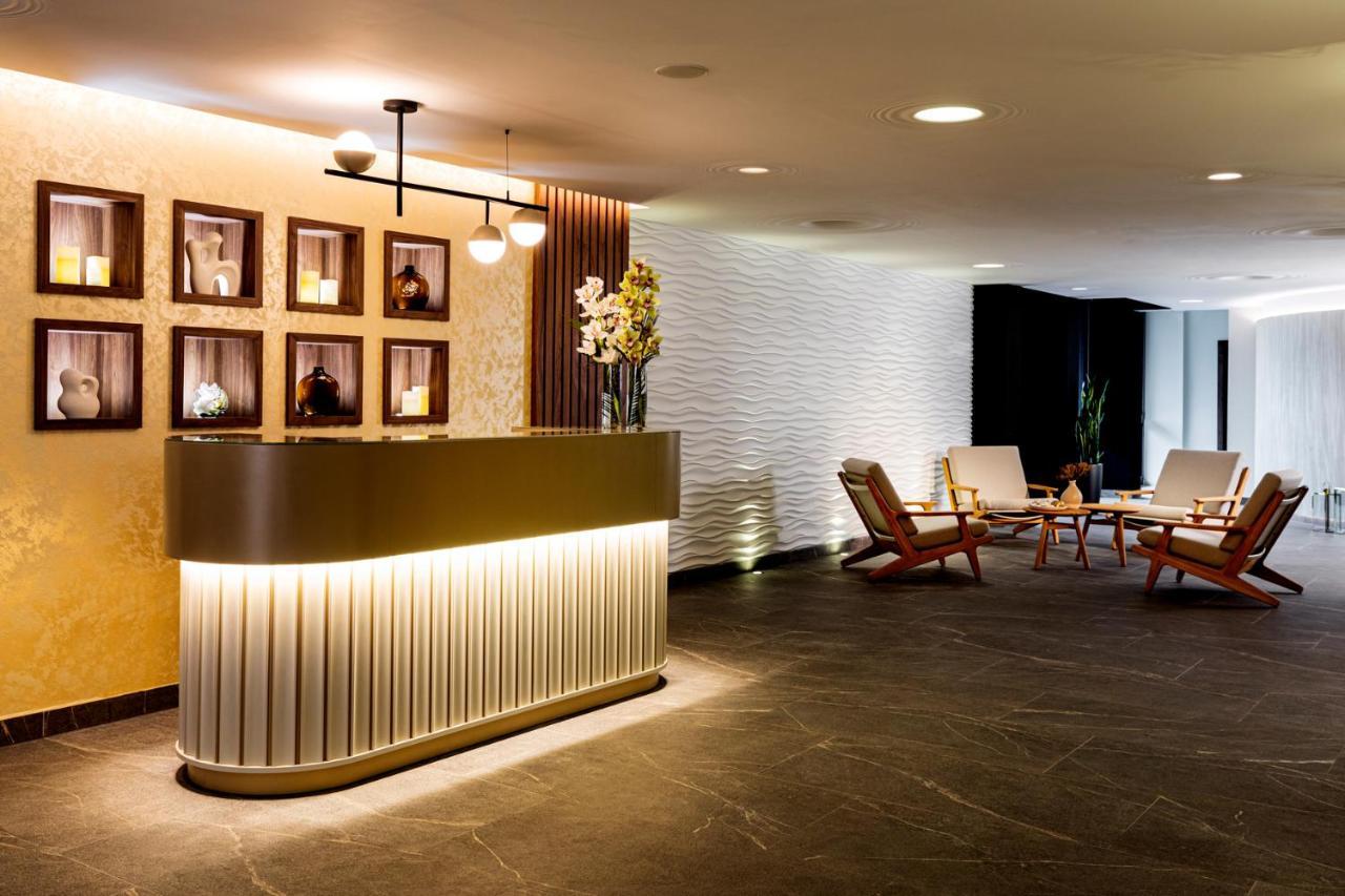 Kings' Valley Medical & Spa Hotel 卡赞勒克 外观 照片 The Spa at The Landmark
