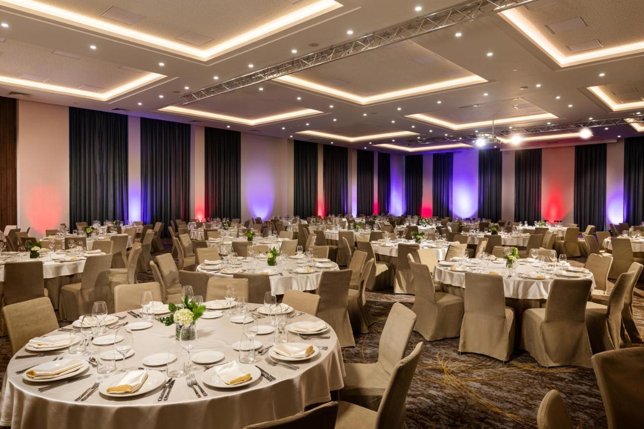 Kings' Valley Medical & Spa Hotel 卡赞勒克 外观 照片 The ballroom