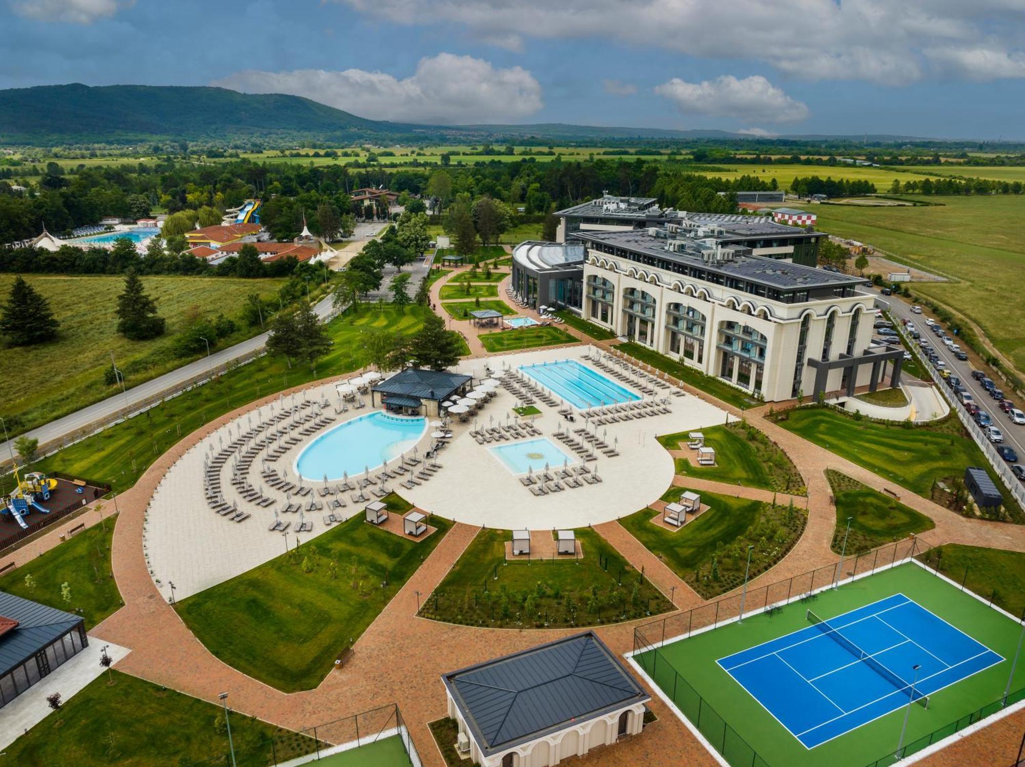 Kings' Valley Medical & Spa Hotel 卡赞勒克 外观 照片