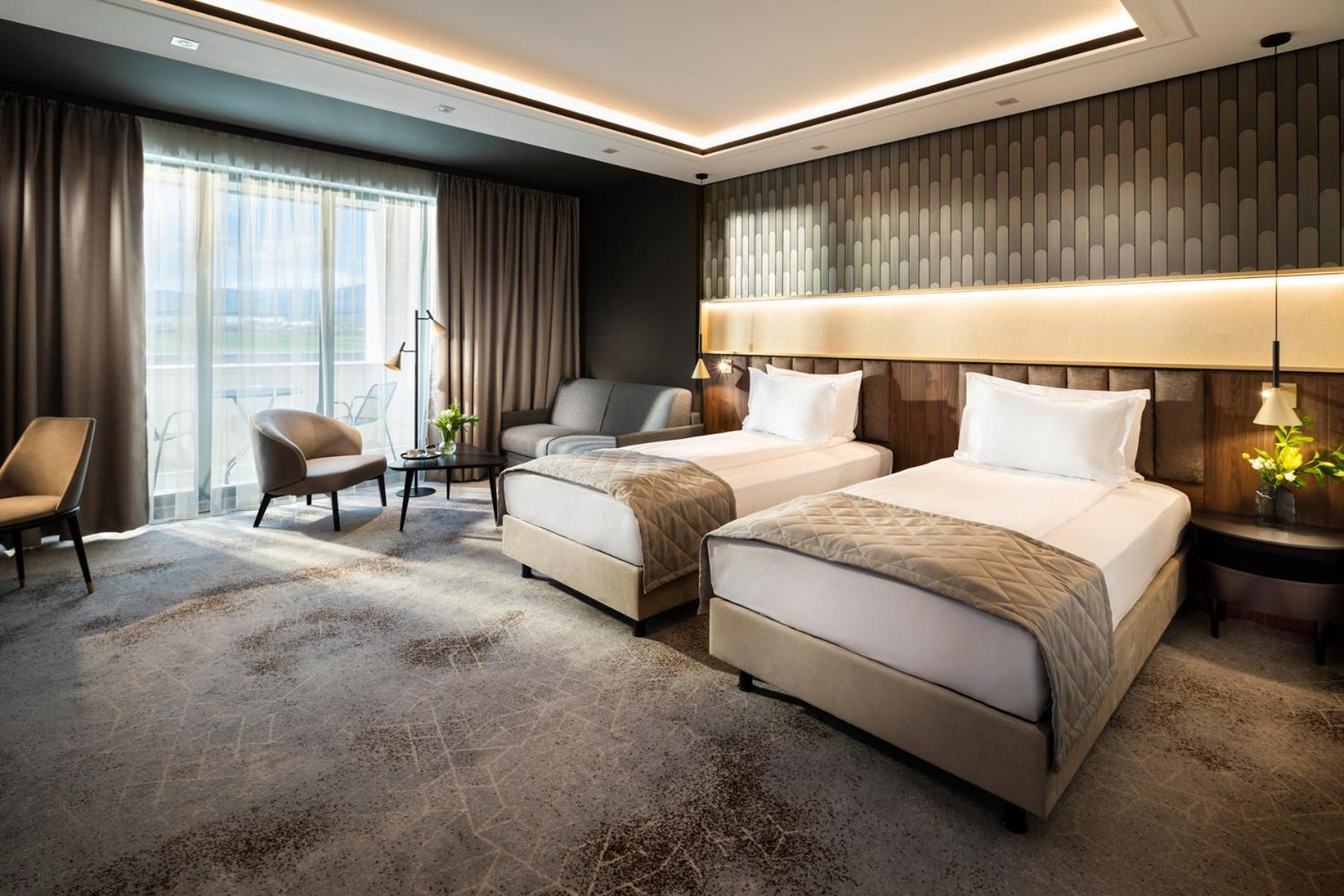 Kings' Valley Medical & Spa Hotel 卡赞勒克 外观 照片 Deluxe Room